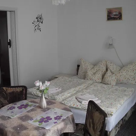 דירה Kis Apartmanhaz