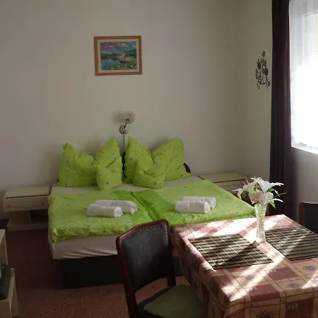 דירה Kis Apartmanhaz *